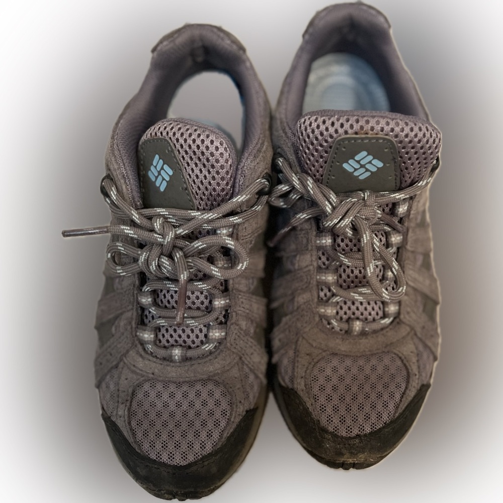 Women's Columbia Gray hiking shoe 6.5